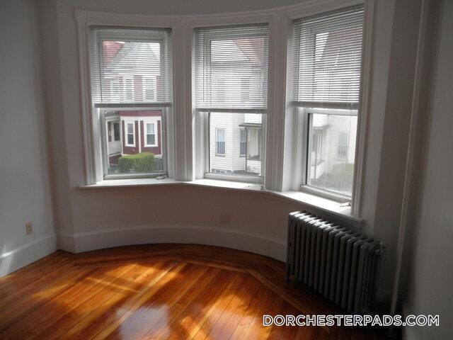 Primary Photo - 62 Fayston St
