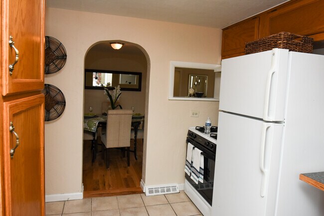 Cocina - 725 Meade St