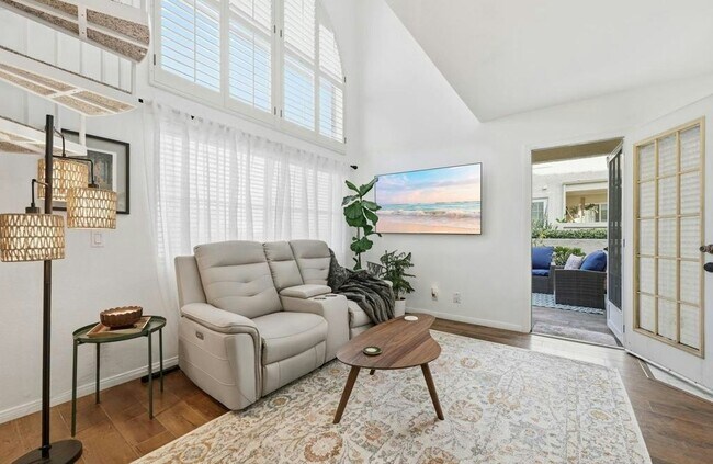 Foto del edificio - 744 Eastshore Terrace