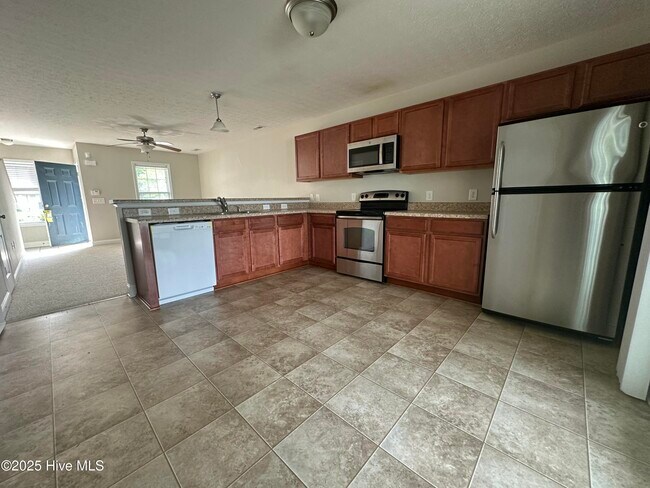 Foto del edificio - 402 Falls Cove