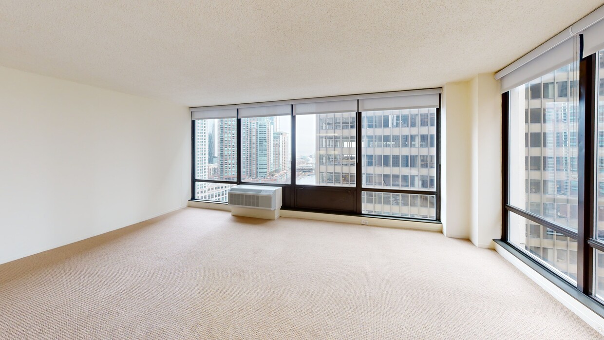 Photo - Columbus Plaza Apartments