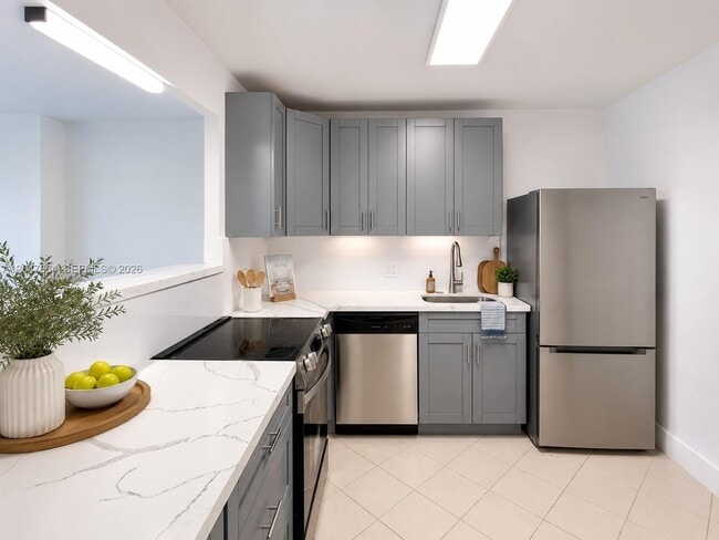 Foto del edificio - 2801 NE 183rd St