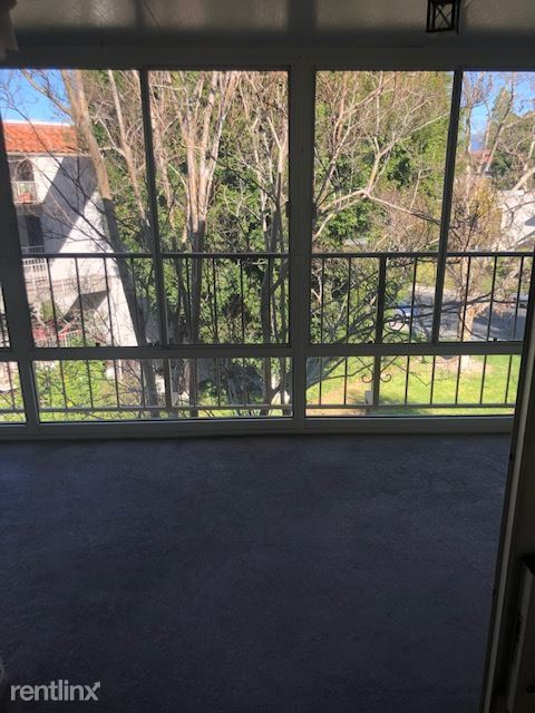 Building Photo - 1 br, 1 bath Condo - 2396 Via Mariposa- We...