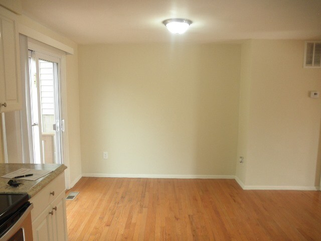 Building Photo - 4 Craftsman Ct