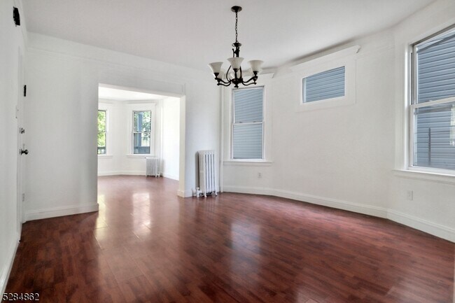 Foto del edificio - 237 S Clinton St