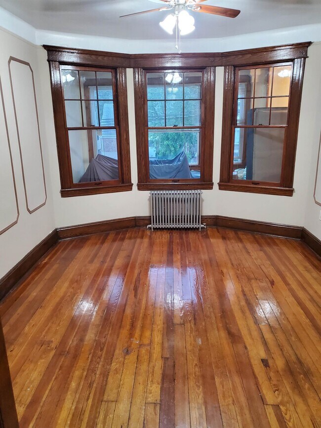 Foto del edificio - 387 Ave E