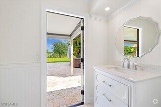Building Photo - 4823 Pond Apple Dr S