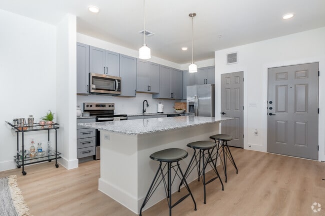 1BR, 1BA - 731SF - Kitchen - Woods at Forest Crossing Apartments