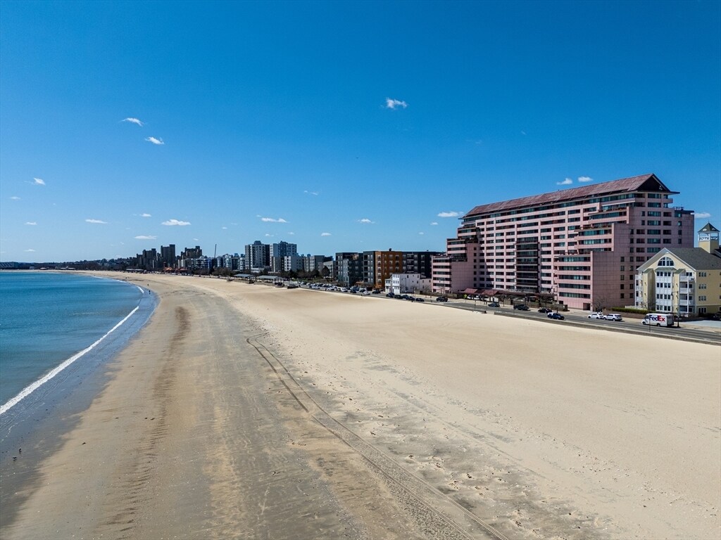 Foto principal - 356 Beach St