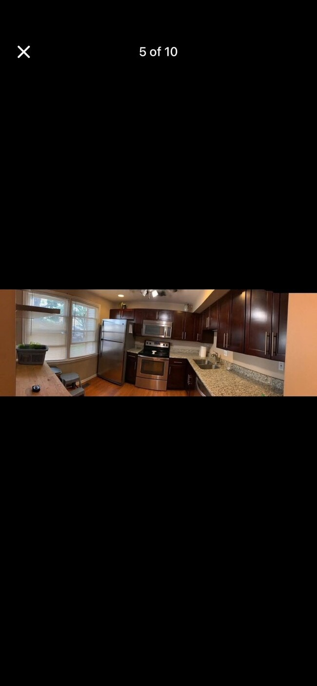 Building Photo - 14 Duchess Ct