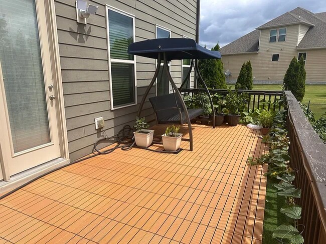 enjoy the serenity - 3801 Hickory Manor Dr