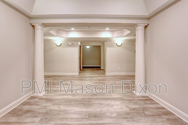 Building Photo - 5920 Great Star Dr