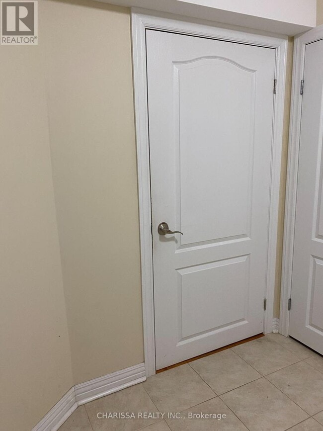 Building Photo - 3417 Jorie Crescent