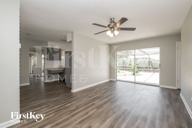 Foto del edificio - 8811 Shenandoah Ln