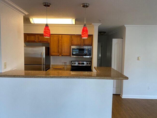 Building Photo - 41 Grandview St
