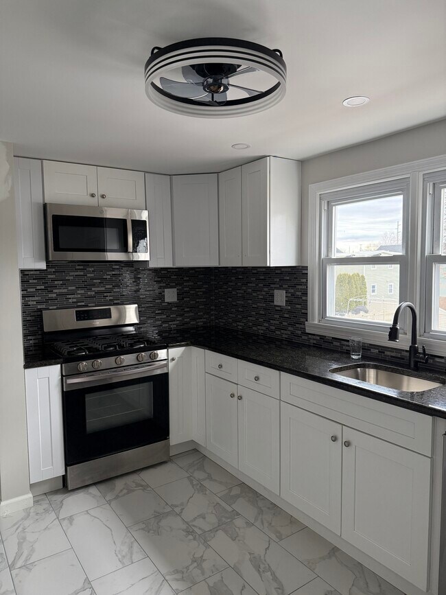 Foto del edificio - 15 Lewis St