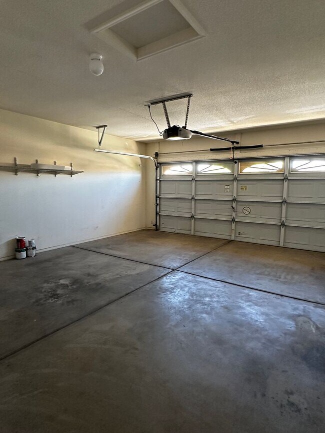 Building Photo - 3 BEDROOM IN NEELY COMMONS