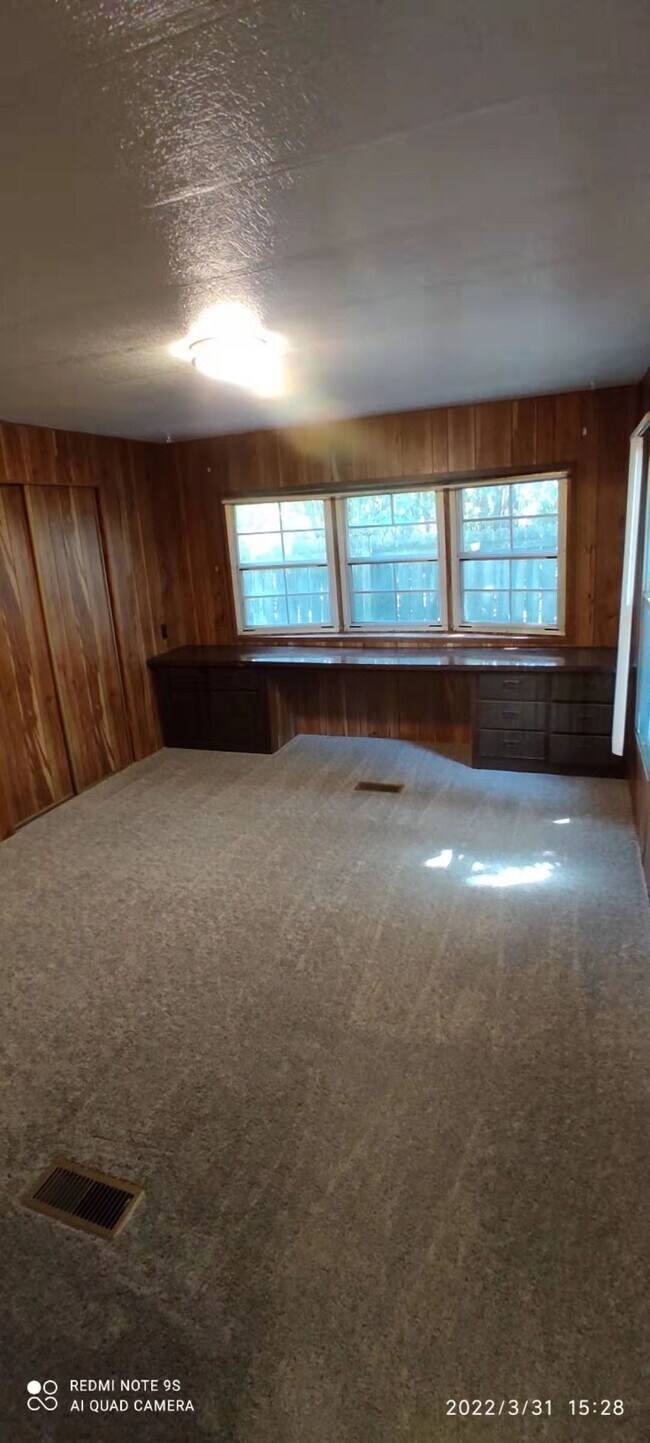 master bedroom - 199 Goshen St