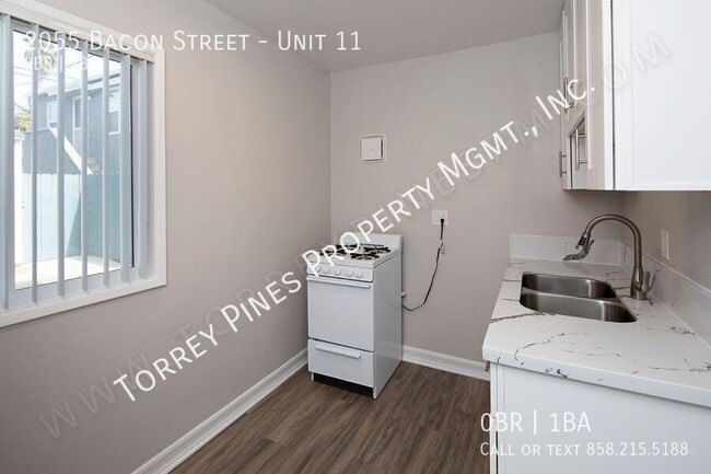 Building Photo - 2055 Bacon St