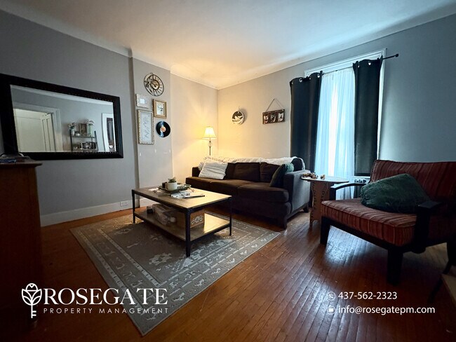 Photo du bâtiment - All-Inclusive 2-Bedroom Apartment with Backyard Deck – St. Catharines