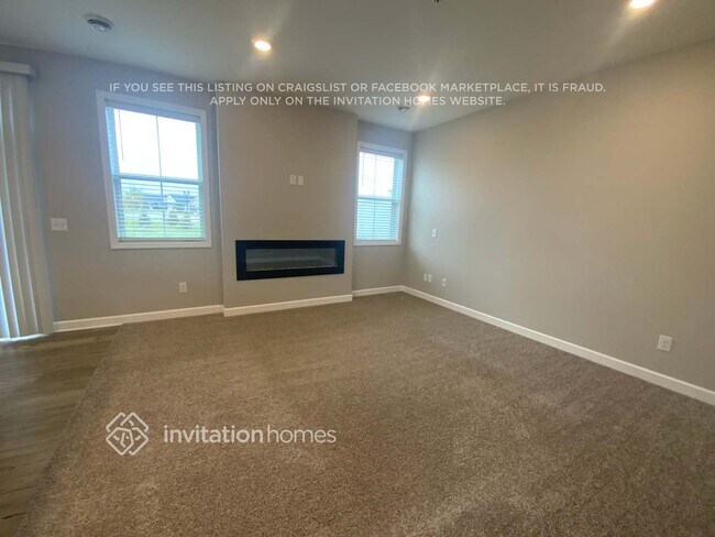 Building Photo - 6433 Inspire Cir S