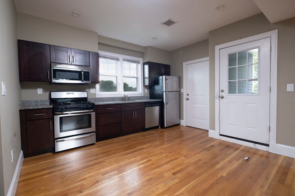 383 Savin Hill Ave, Boston, MA 02125 Townhome Rentals in Boston MA