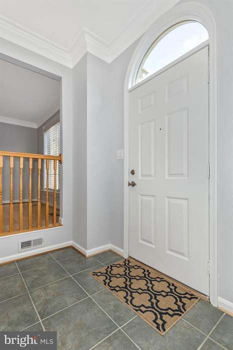 Foto del edificio - 2439 Rippling Brook Rd