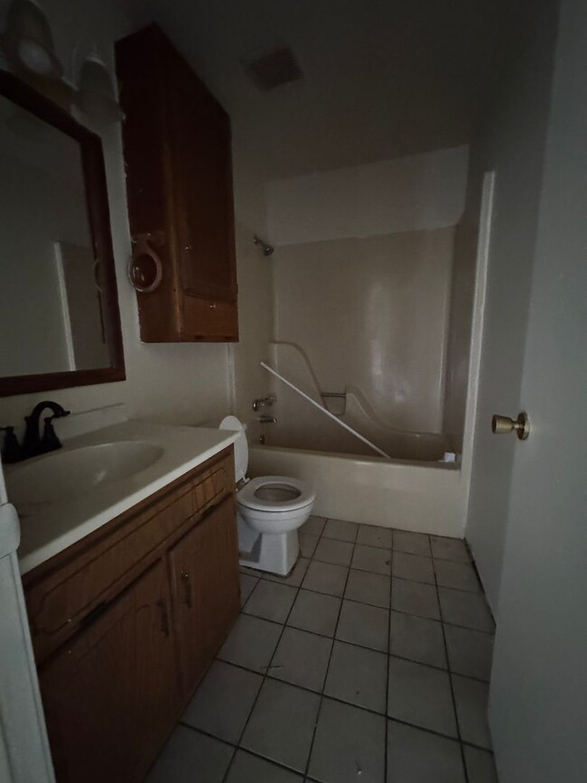 Building Photo - 2 bed 1 bath in Trumann, AR Available Now!