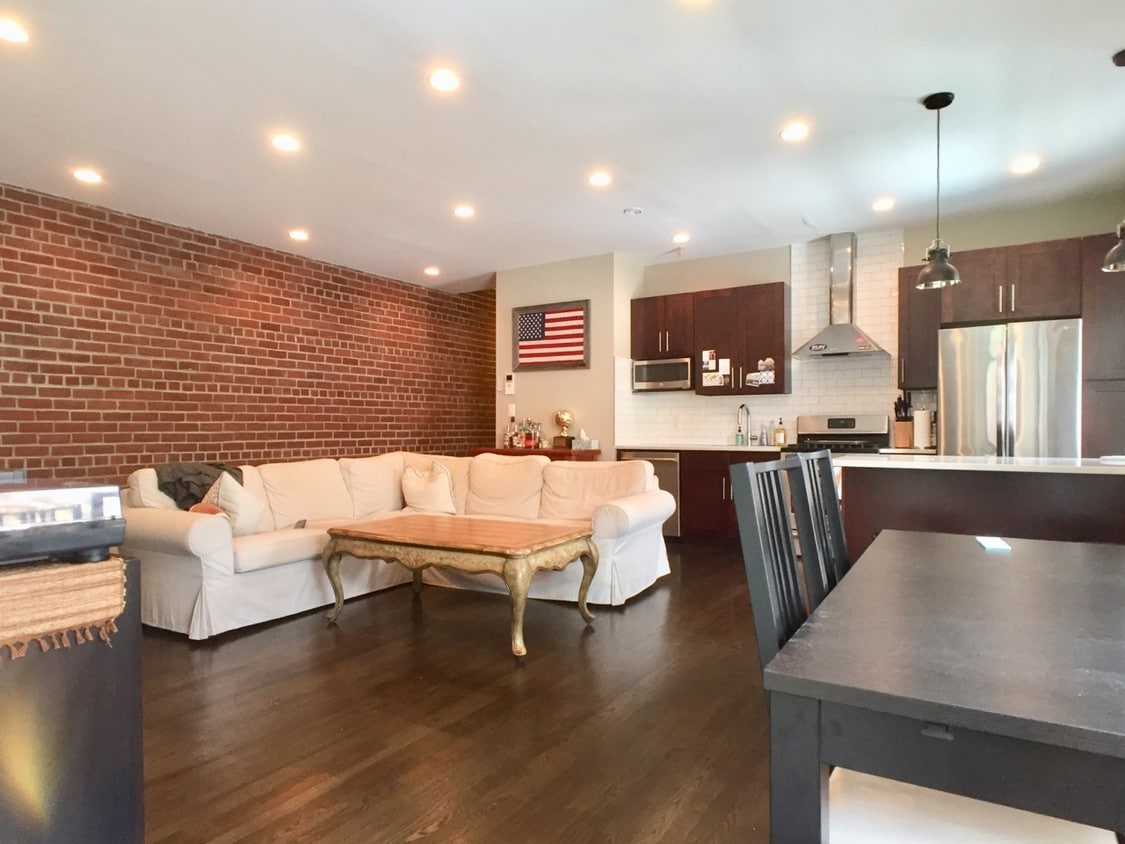 Foto principal - 335 Bedford Ave