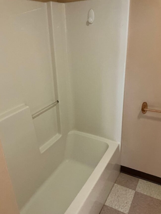 Foto del edificio - 517 Trafton Rd