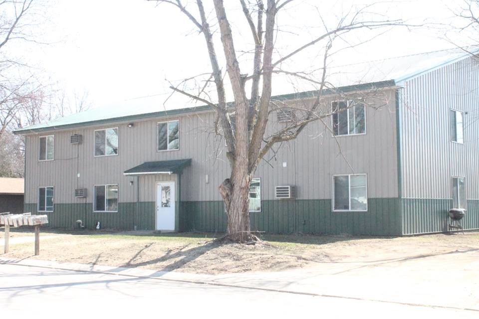 Primary Photo - 403 Dakota Ave W