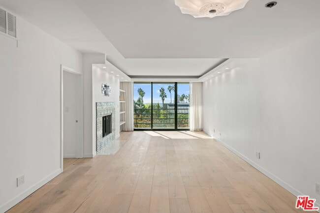 Foto del edificio - 2920 Neilson Way