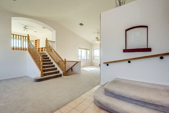 Building Photo - Amazing 4 bdrm/3bth-Multi-Level Custom Home.