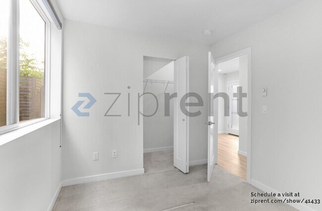 Foto del edificio - 816 NW 53rd St