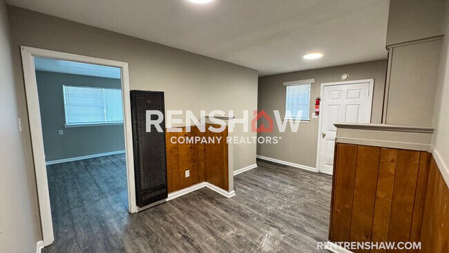 Foto del edificio - 1072 S Willett St