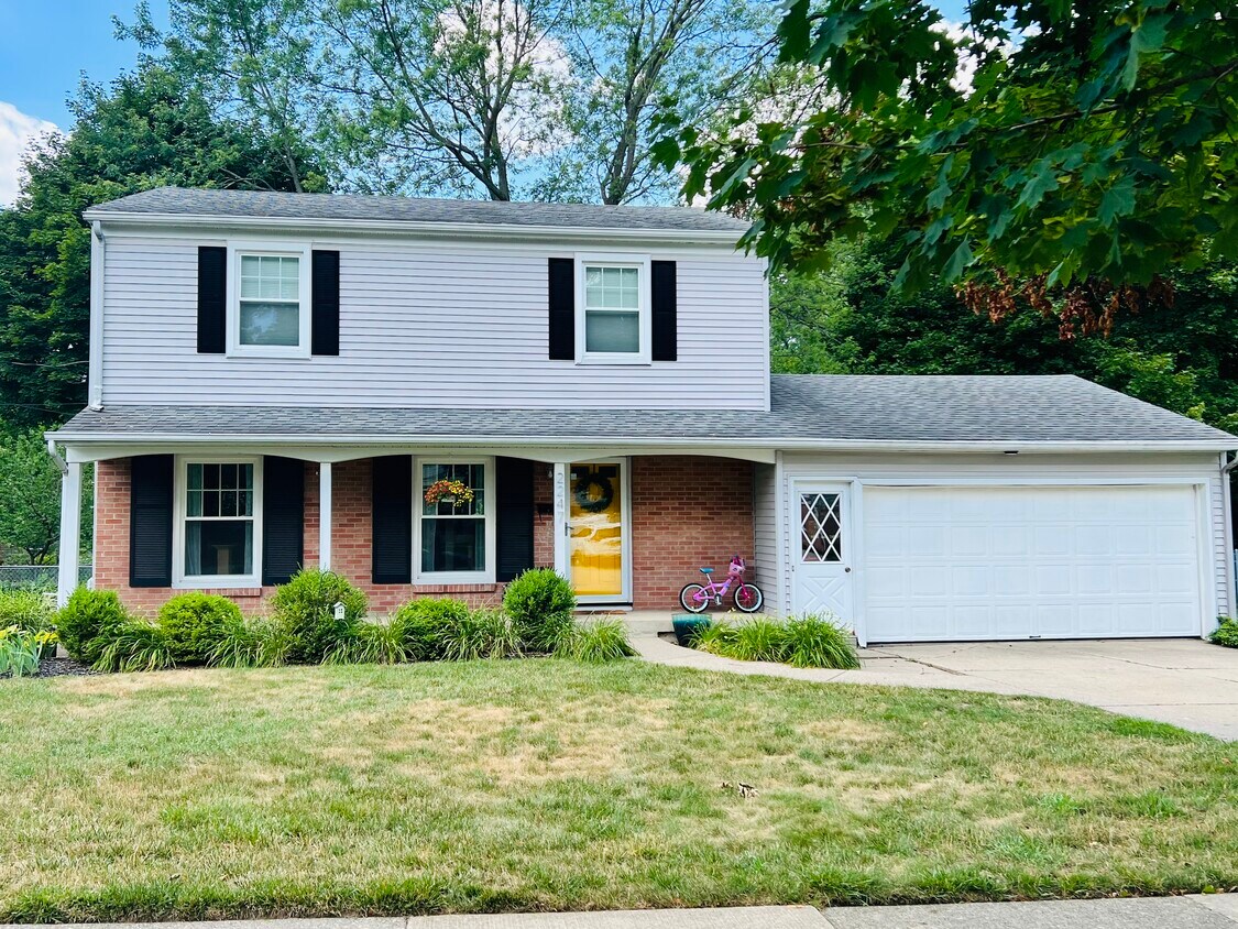 Beautiful 2247 Cambridge Dr. SE - 2247 Cambridge Dr SE