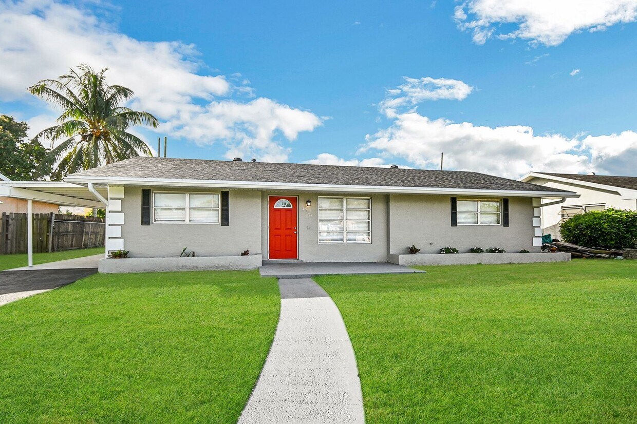 Foto principal - 3 br, 2 bath House - 4806 Pine Knott Ln