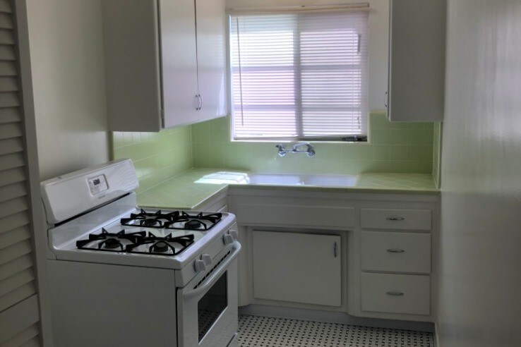 Foto principal - 601 W Foothill Blvd