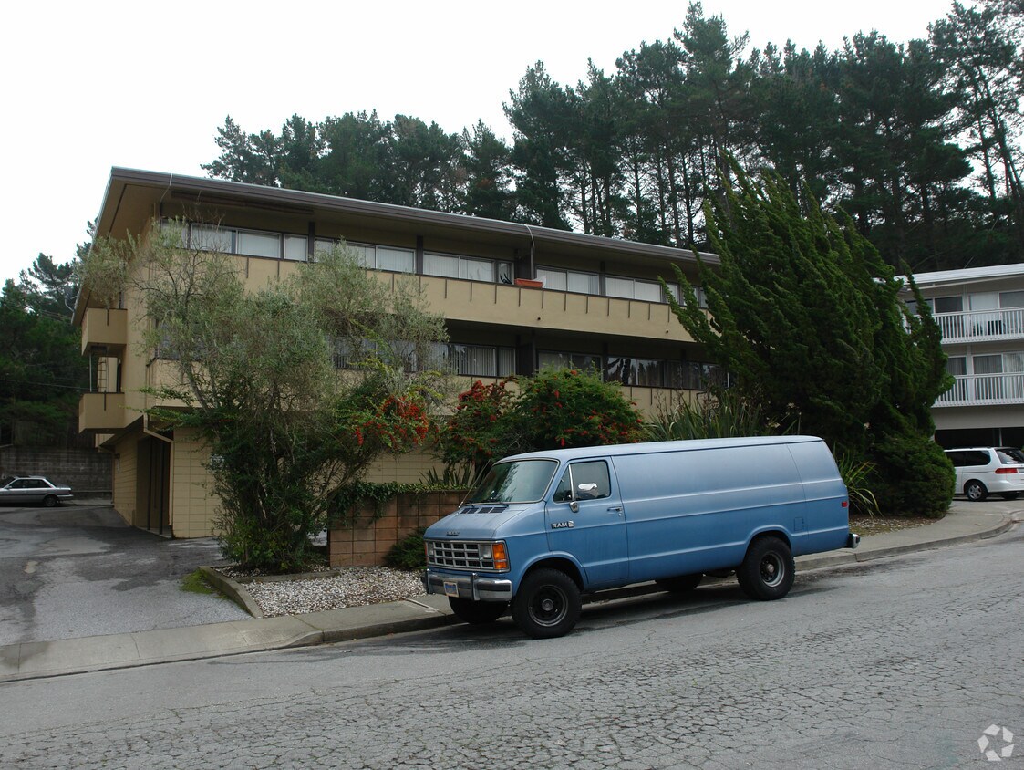 Foto del edificio - 120 Eastburn Ct