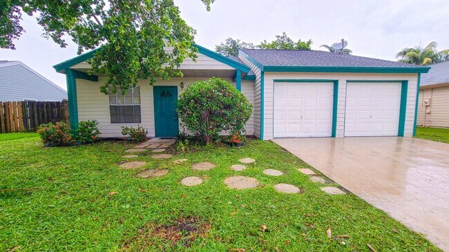 Foto del edificio - 7699 Blairwood Cir S