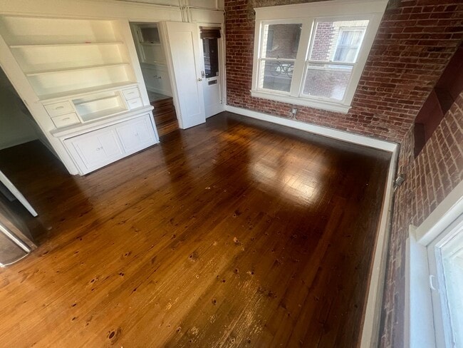 Interior Photo - The Ellison