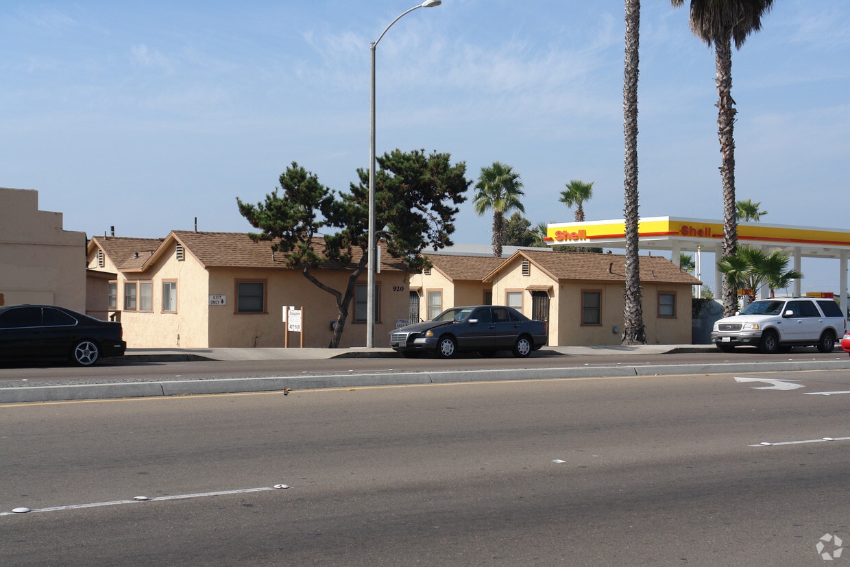 Primary Photo - 920 Broadway