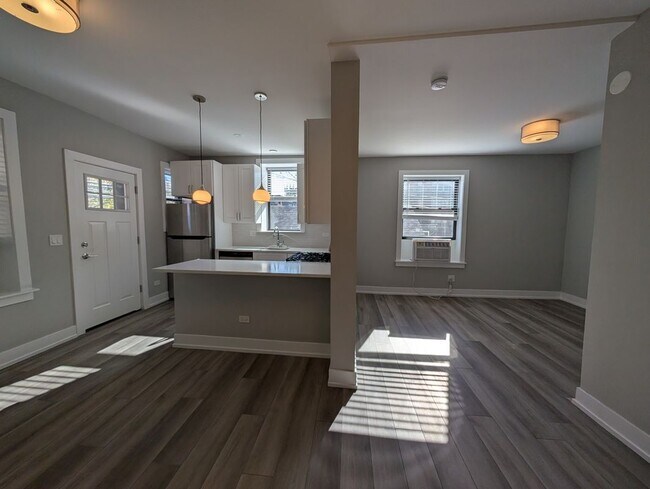 Foto del edificio - 3933 N Janssen Ave