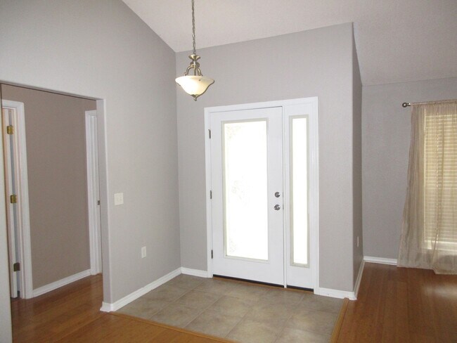 Building Photo - Beautiful 3/2 in Pace