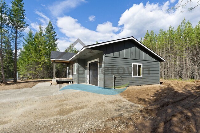Foto del edificio - 2 Bedroom 1 Bathroom Home with a Single Car Garage Available in Blanchard!