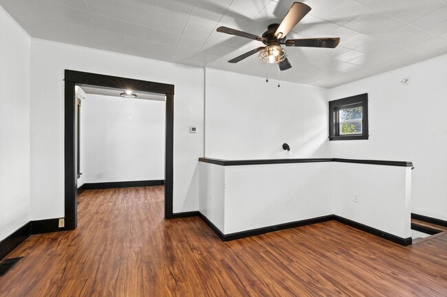 Foto del edificio - NorthEast Spokane Home - Beautifully Updated