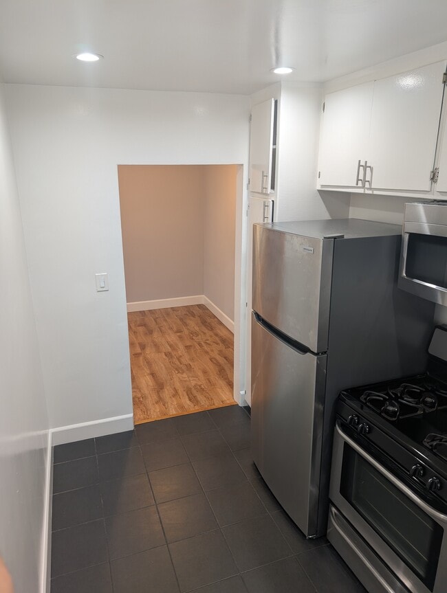 Foto del edificio - 7068 Lanewood Ave