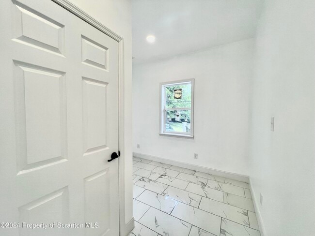 Foto del edificio - 512 Greenwood Ave
