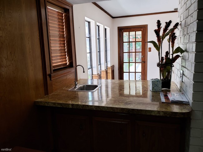 Foto del edificio - 3 br, 2 bath House - 505 Zinnia Ave