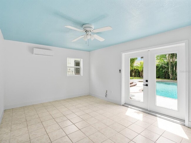 Building Photo - 1381 Canterbury Rd